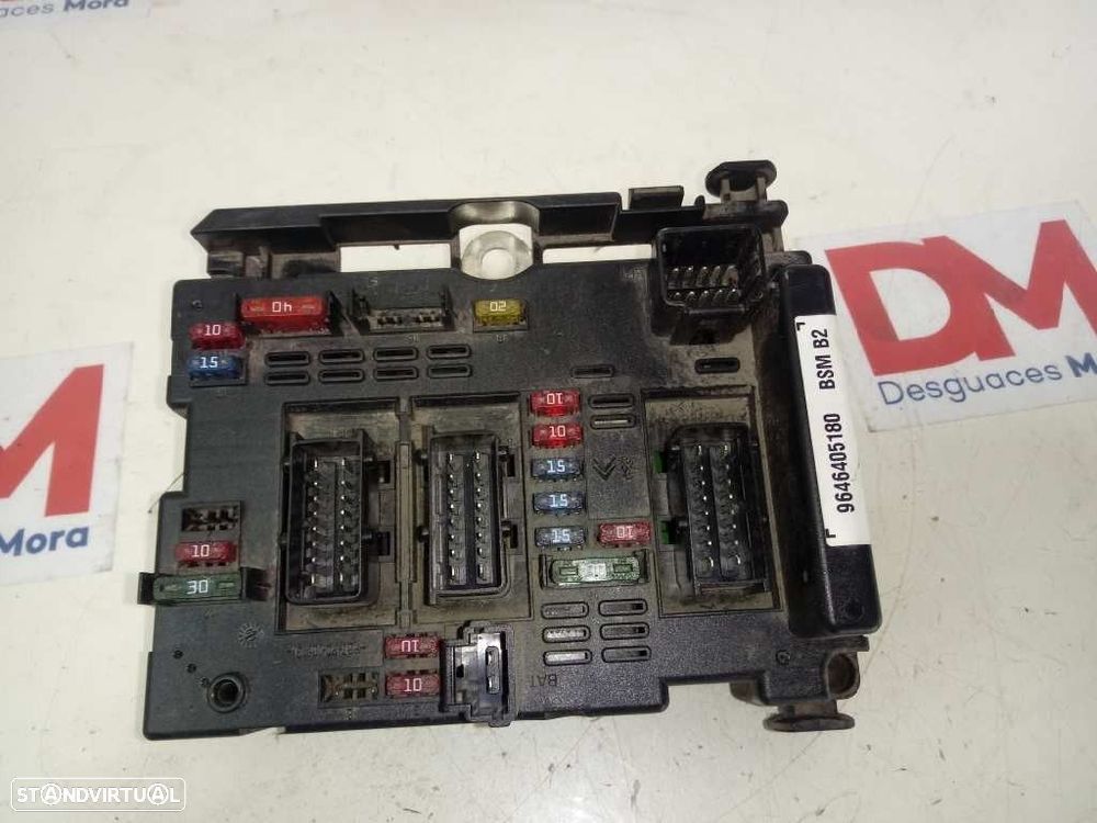 CAIXA RELÉS / FUSÍVEIS PEUGEOT 307 2002 -9646405180 - 3