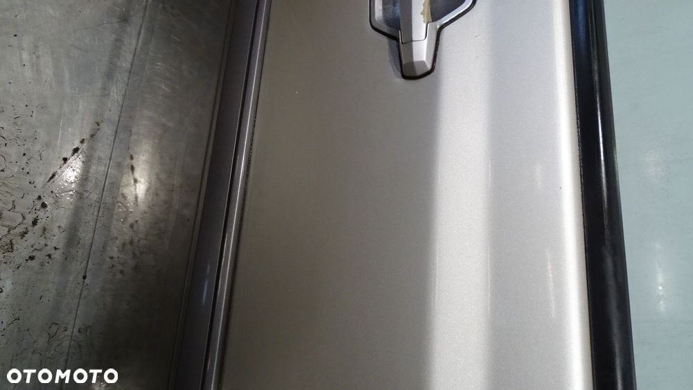 DRZWI PRAWY PRZÓD HYUNDAI TERRACAN  YK WARM SILVER - 3