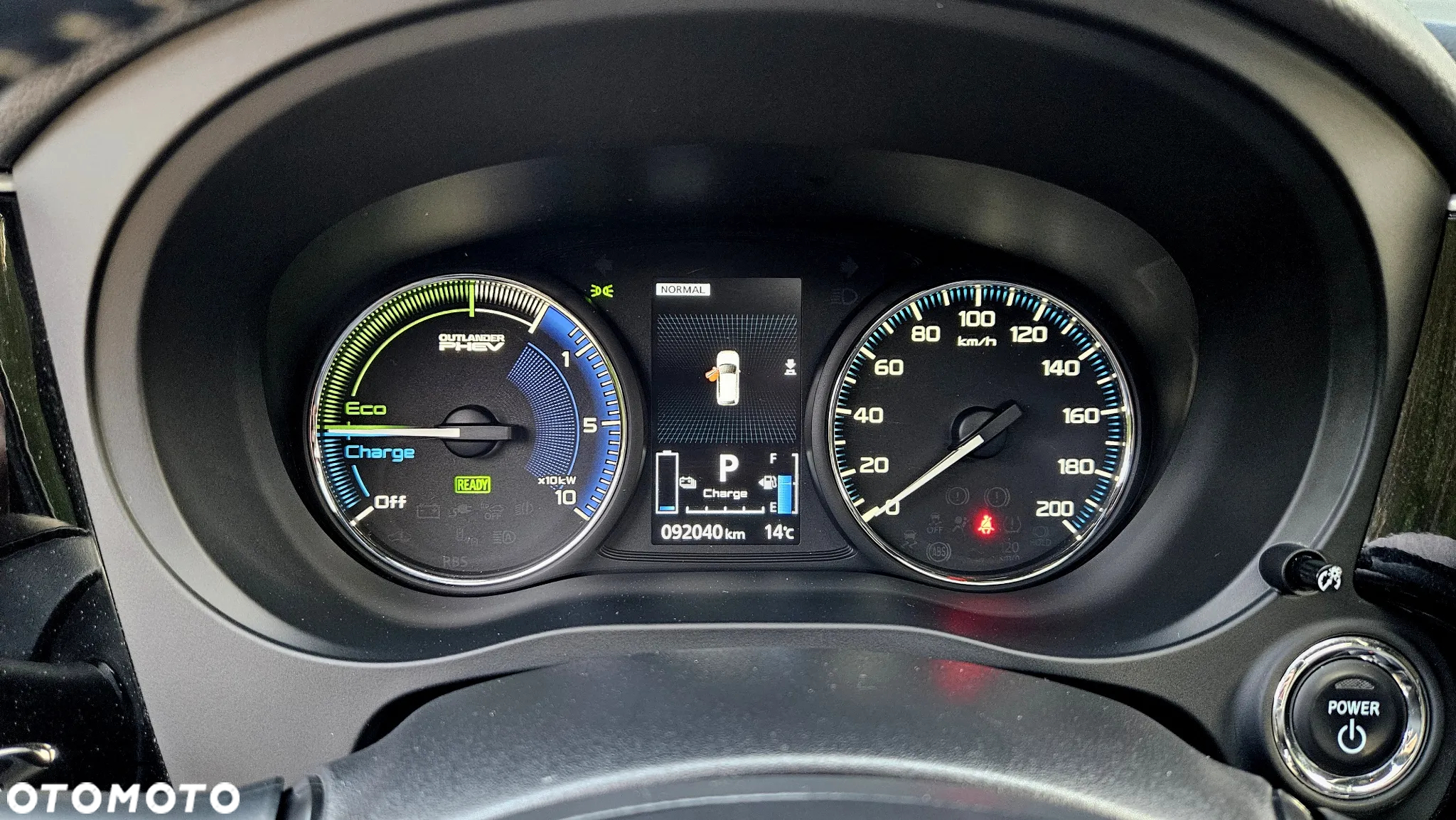 Mitsubishi Outlander PHEV Intense + - 25
