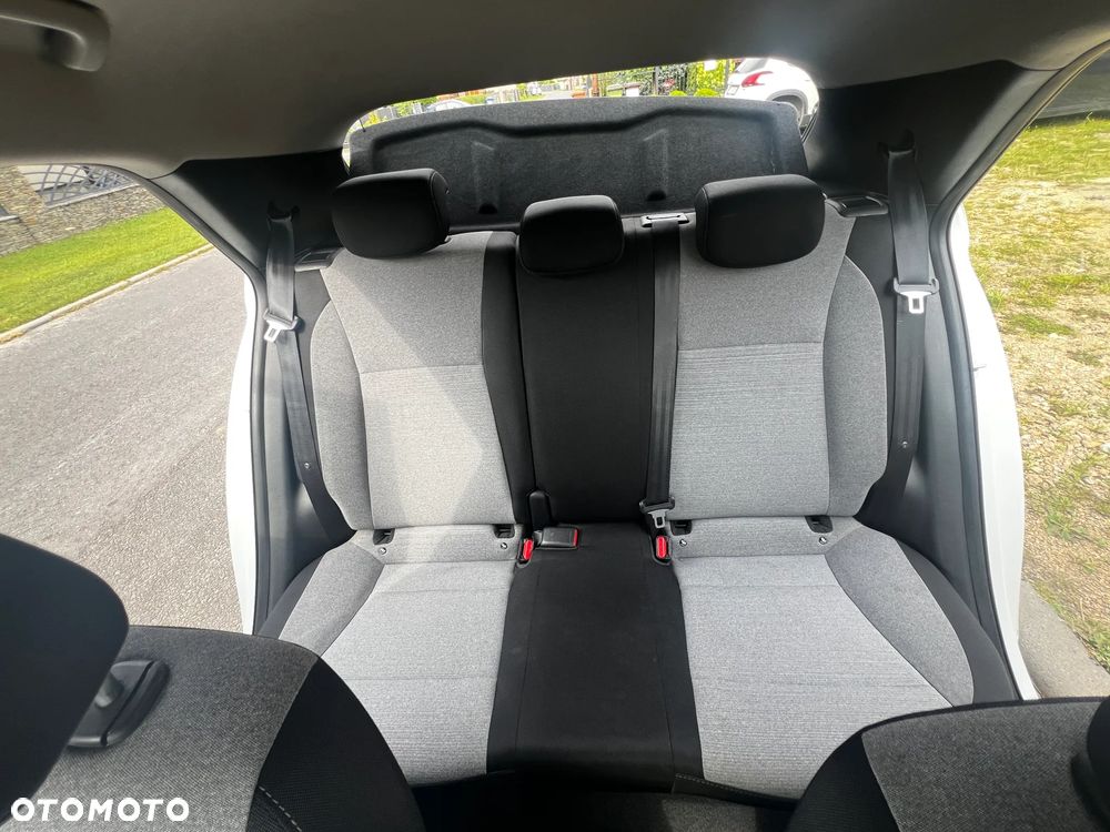 Hyundai i20 - 14