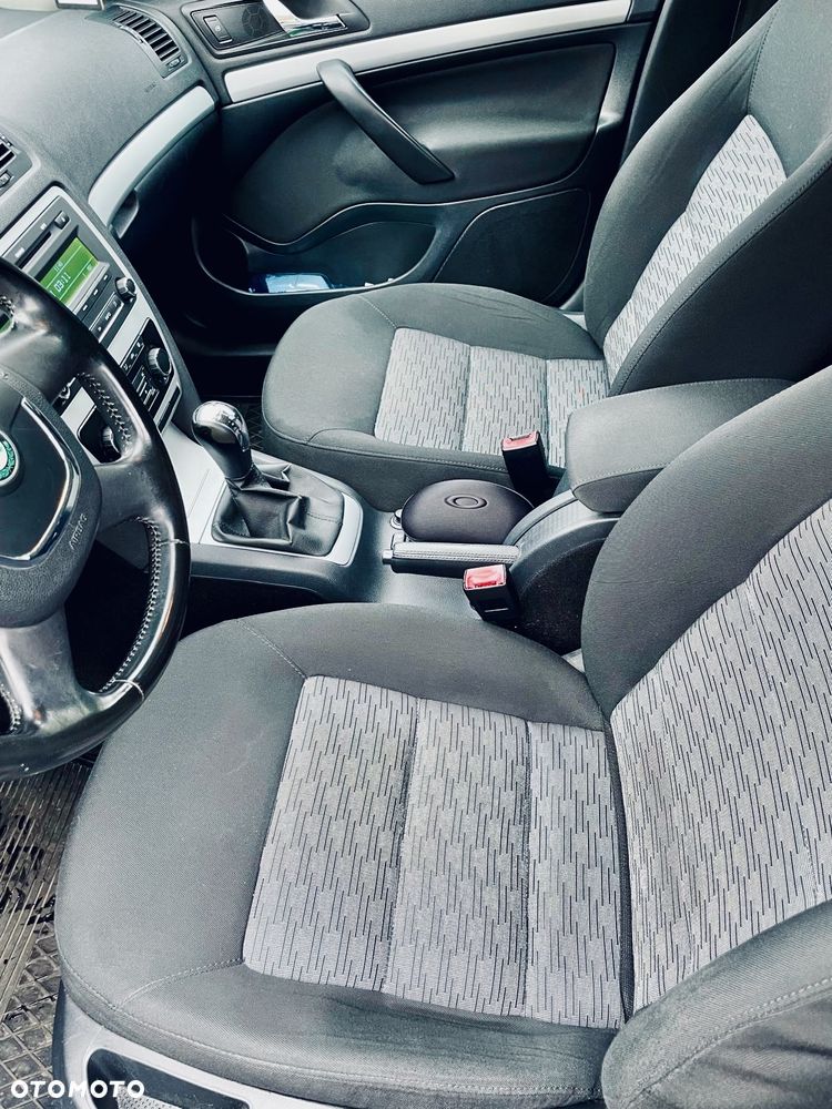 Skoda Octavia - 8