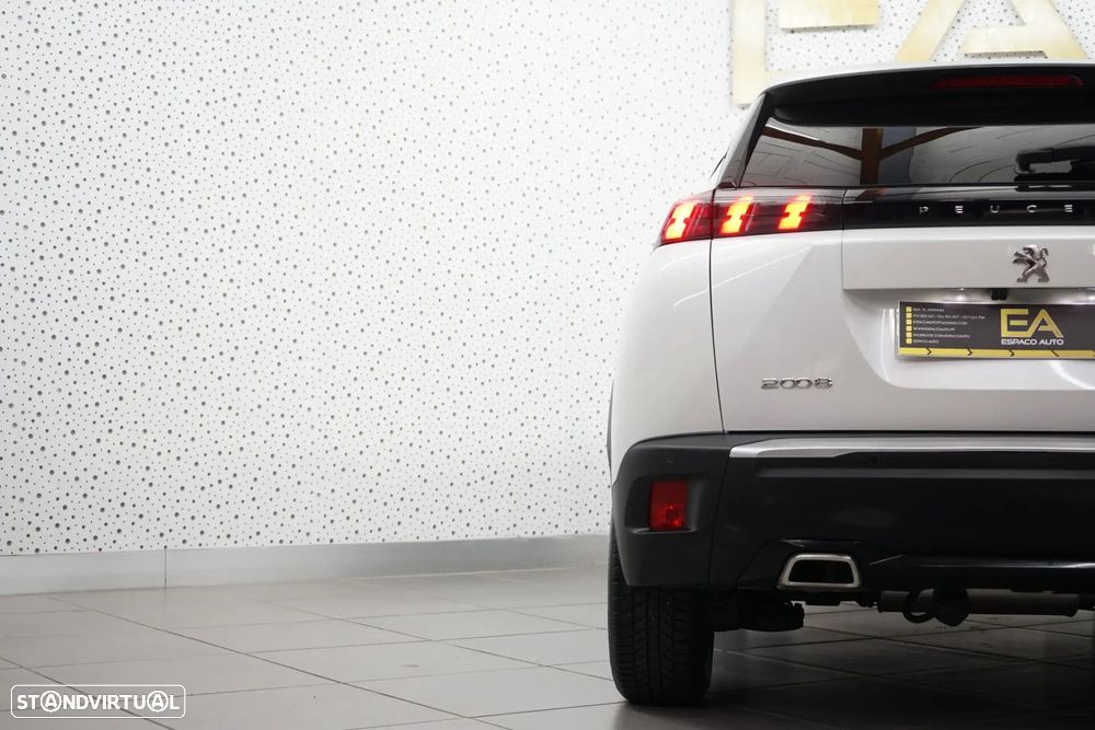 Peugeot 2008 1.2 PureTech Allure Pack EAT8 - 7