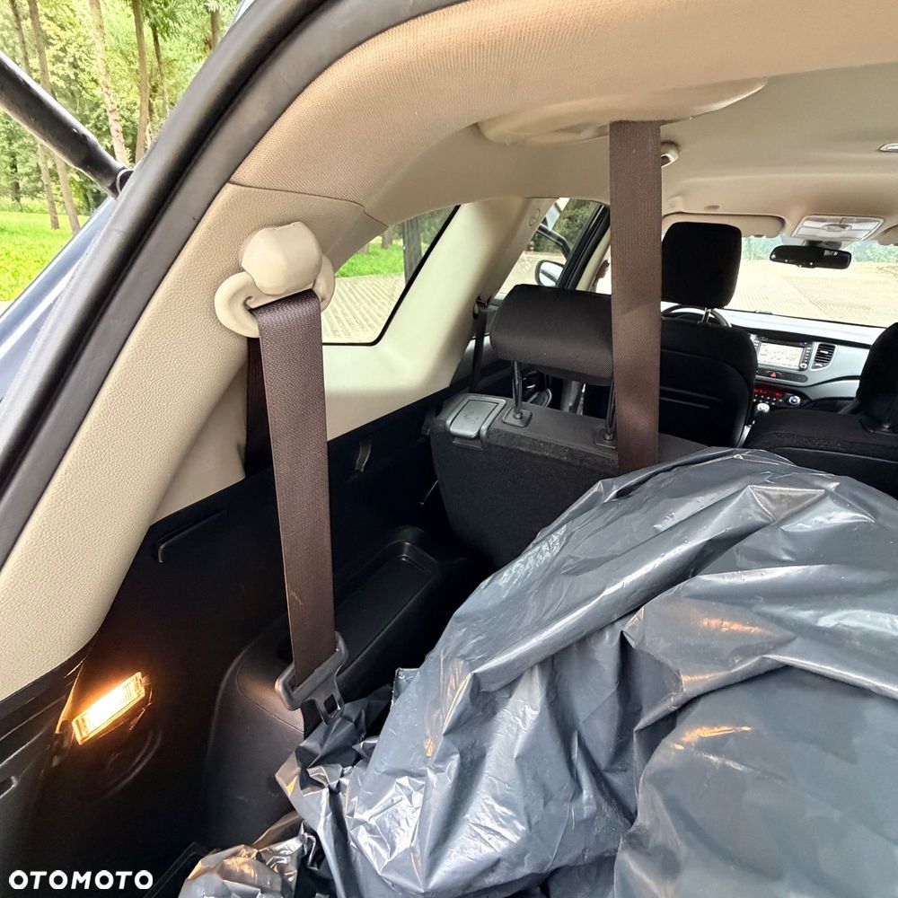 Kia Carens 1.7 CRDi XL 7os - 17