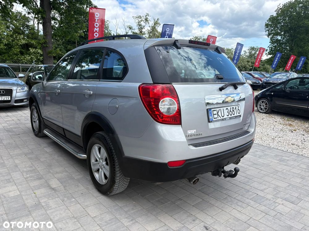Chevrolet Captiva 2.4 2WD 7 Sitzer LS - 7