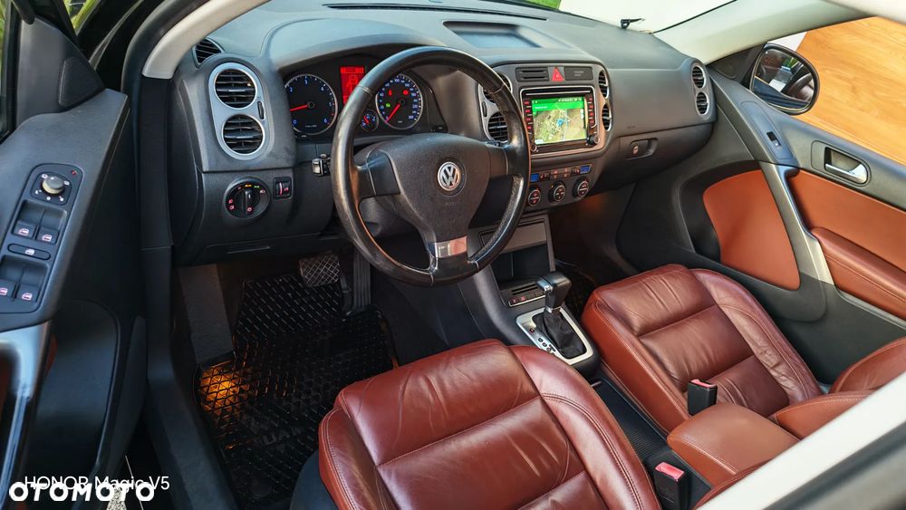 Volkswagen Tiguan 2.0 TDI DPF 4Motion DSG Exclusive - 8