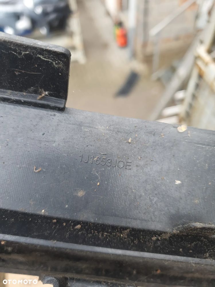 VW GOLF 4 GRILL BEZ ZNACZKA TUNING - 4