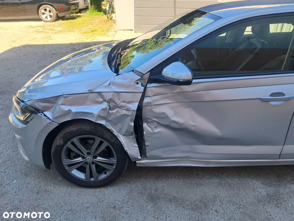 Volkswagen Polo 1.6 TDI SCR DSG Highline - 23
