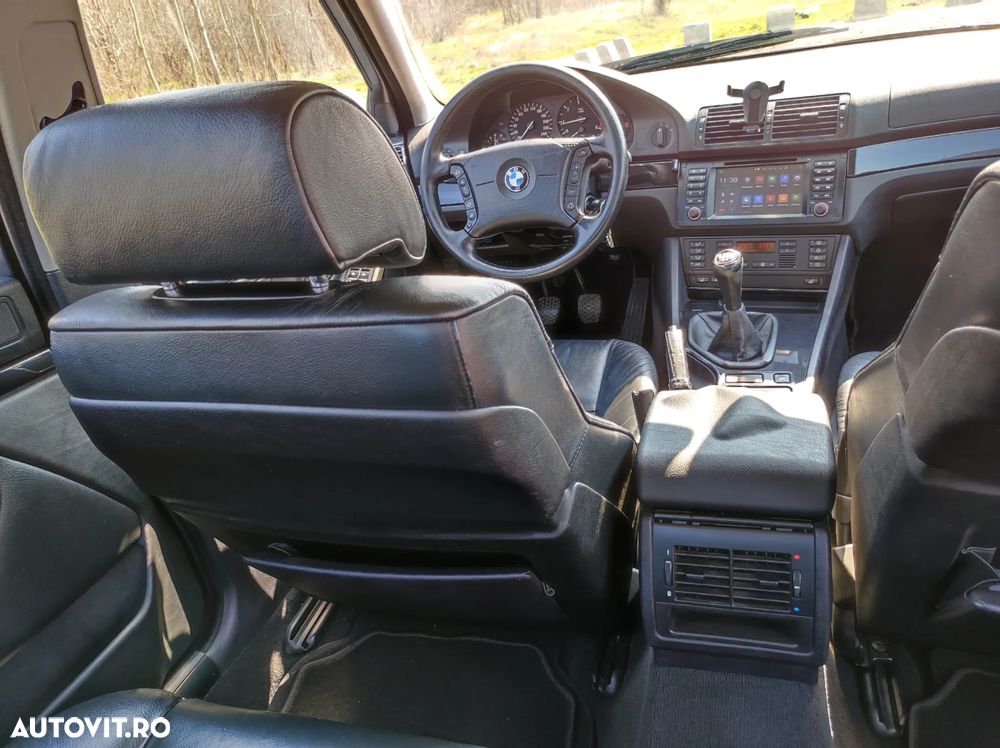 BMW Seria 5 520d - 7