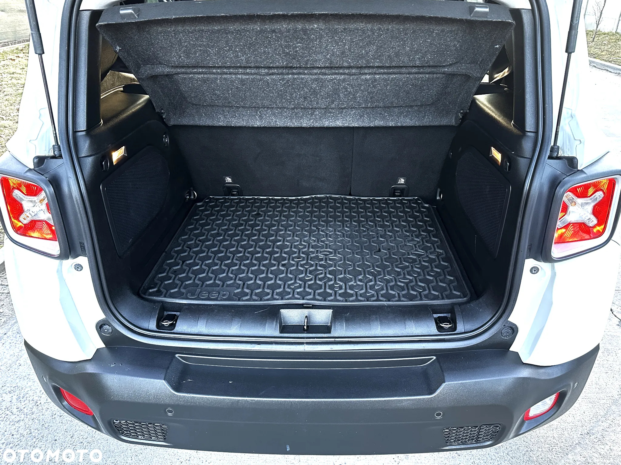 Jeep Renegade 1.4 MultiAir Limited FWD S&S - 34