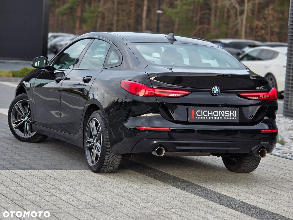 BMW Seria 2 220d xDrive Sport Line sport - 6