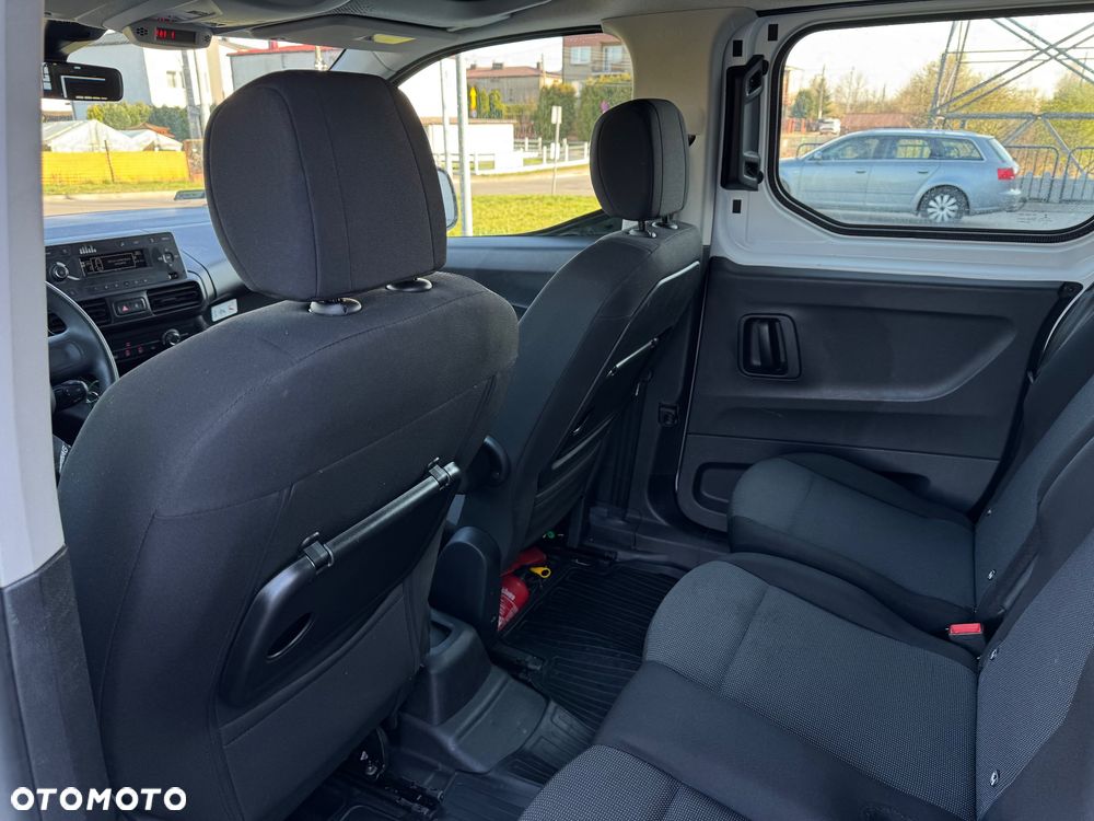 Toyota Proace City - 15