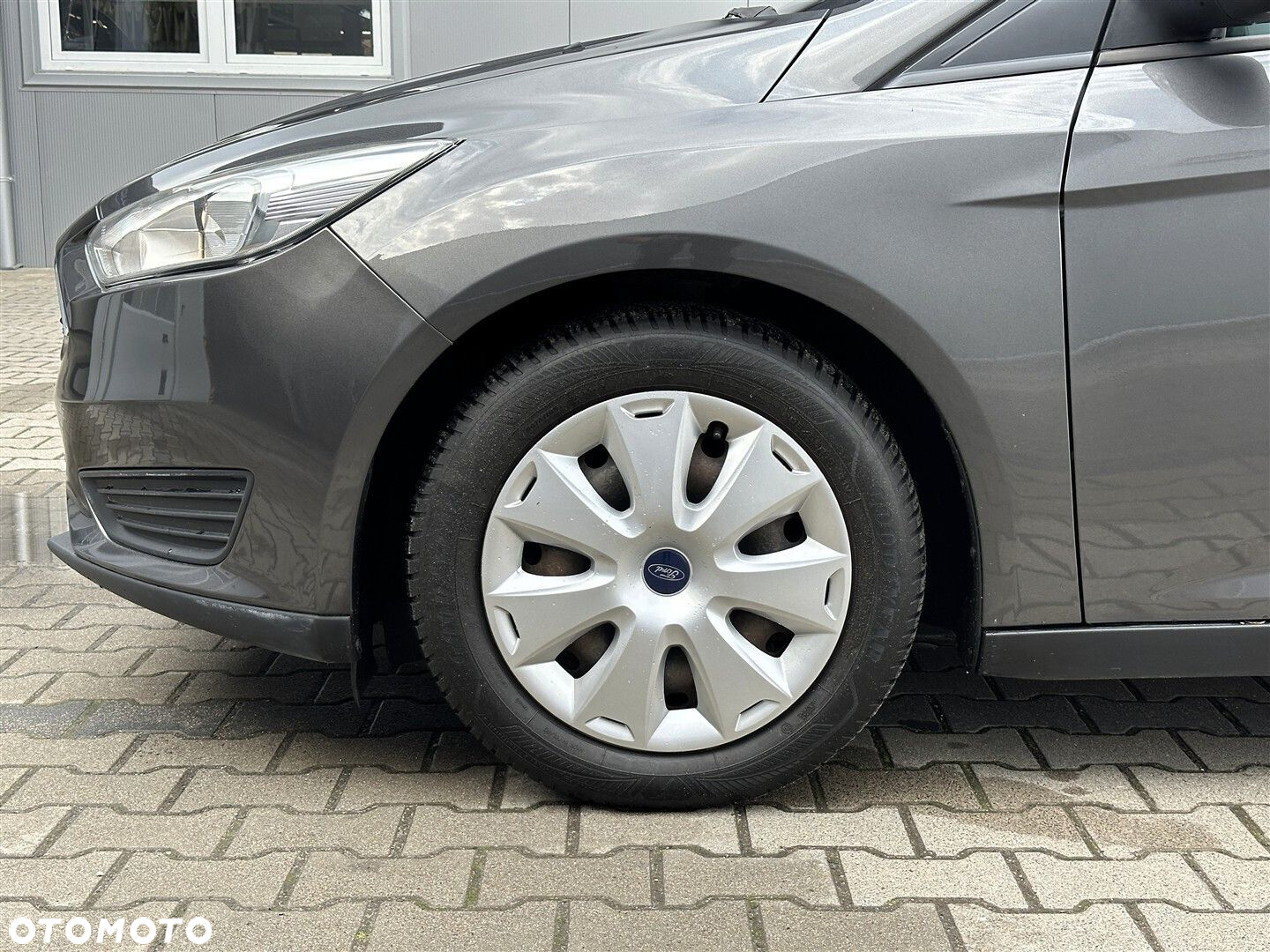 Ford Focus 1.6 Trend - 26