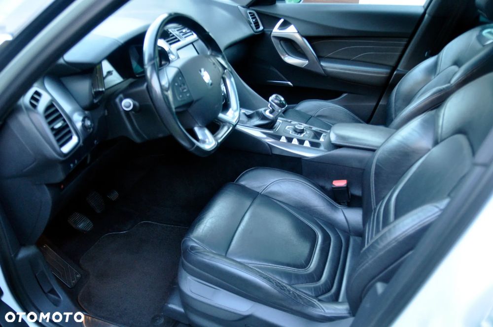 Citroën DS5 1.6 THP SportChic - 5