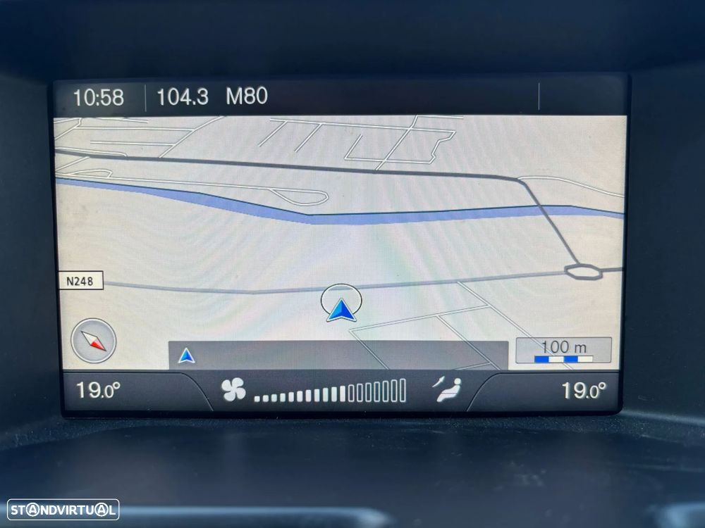 Volvo XC 60 2.0 D3 R-Design Geartronic - 31