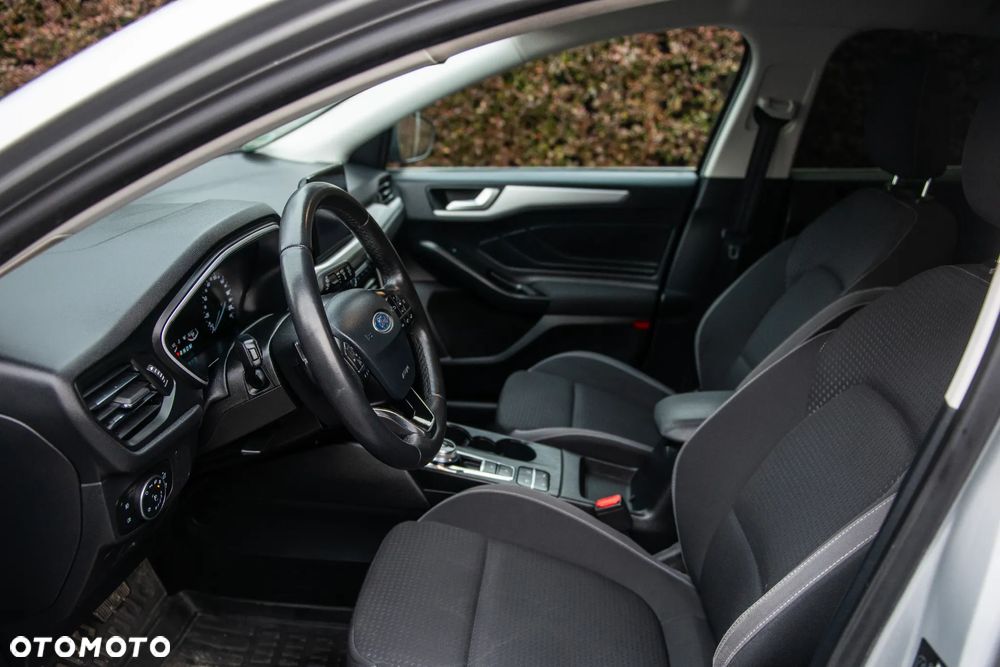 Ford Focus 1.5 EcoBlue Start-Stopp-System TITANIUM - 18