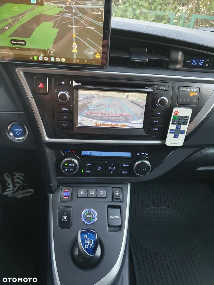 Toyota Auris 1.8 HSD Sol - 14