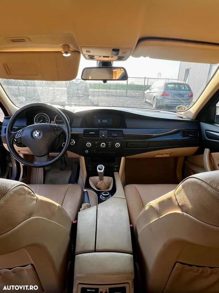 BMW Seria 5 520d - 5
