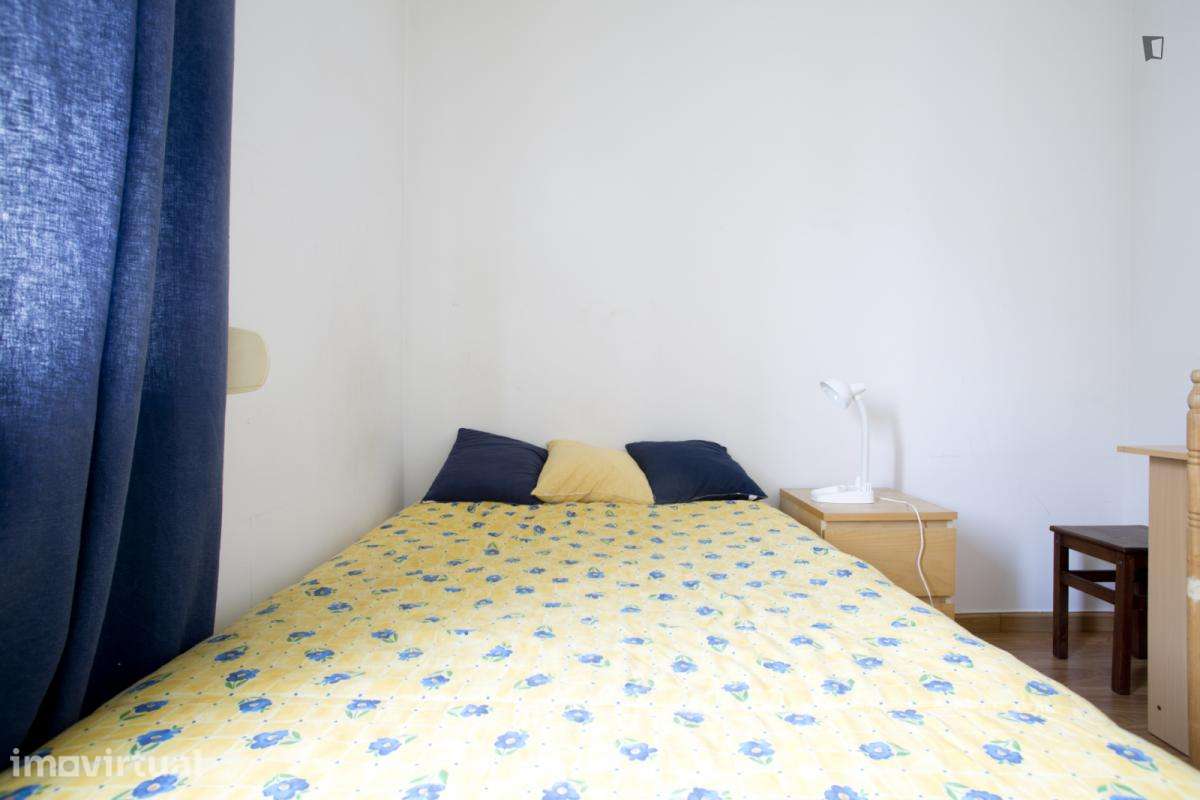 Quarto - localizado em Bela Vista Lisbon - Grande imagem: 2/13