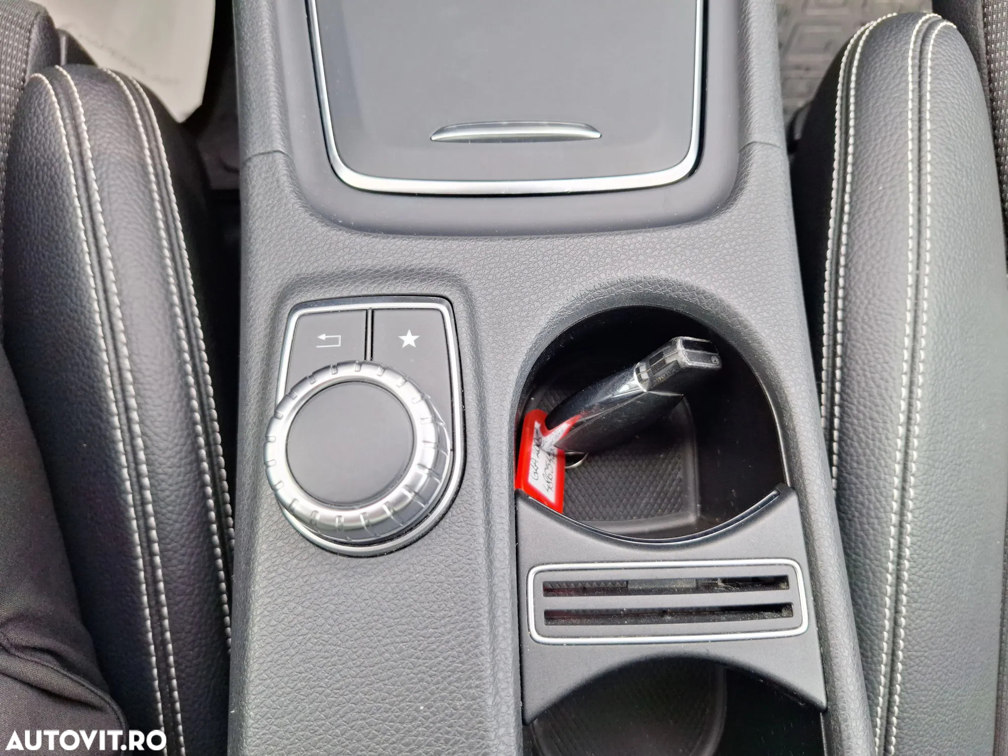 Mercedes-Benz GLA 200 d 4MATIC Aut. - 17