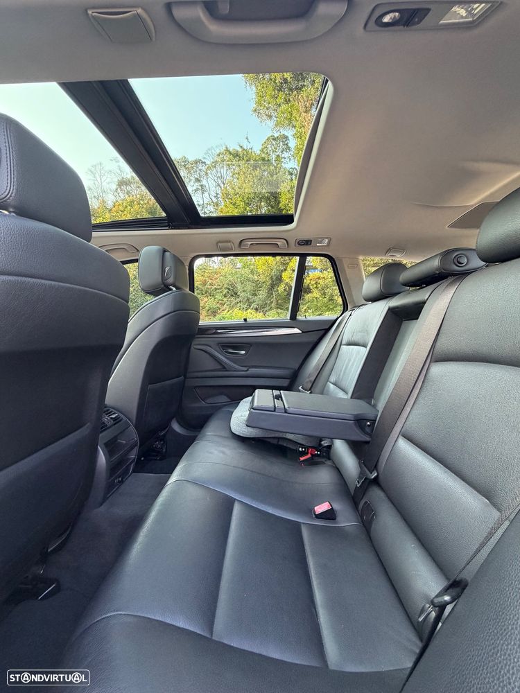 BMW 520 d Auto - 13