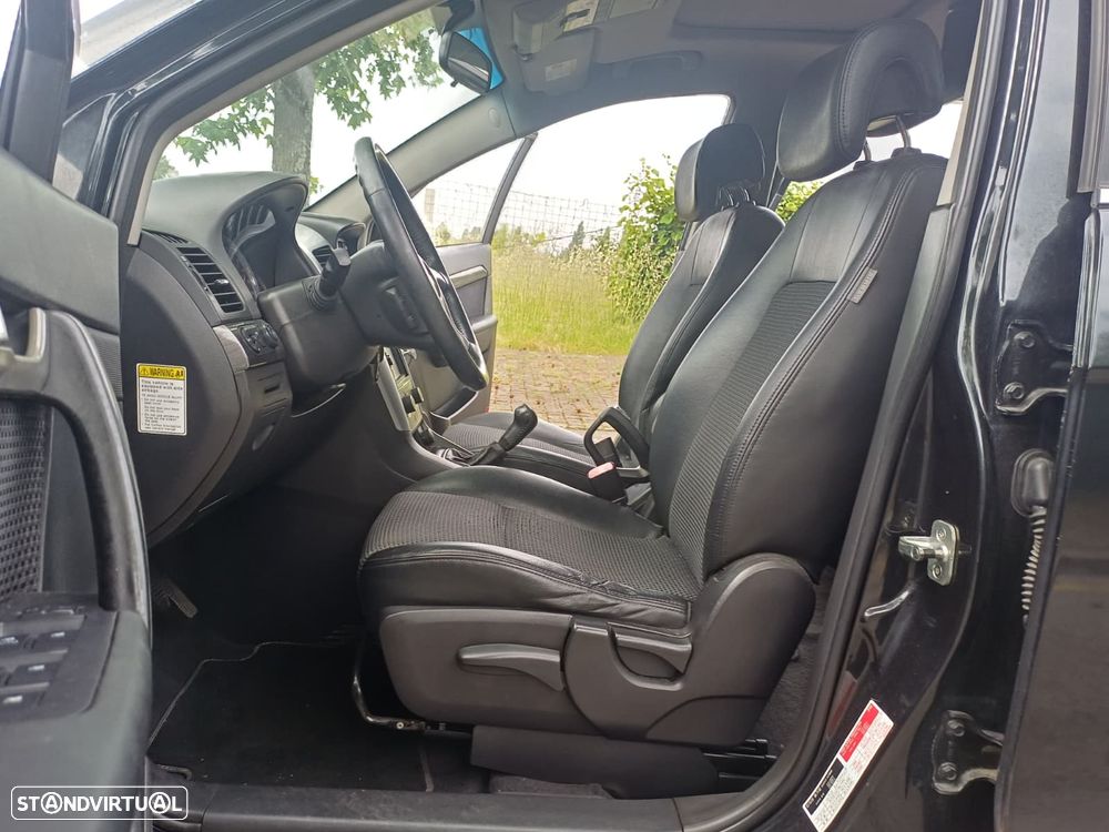 Chevrolet Captiva 2.0 VCDi Seven 7L - 31