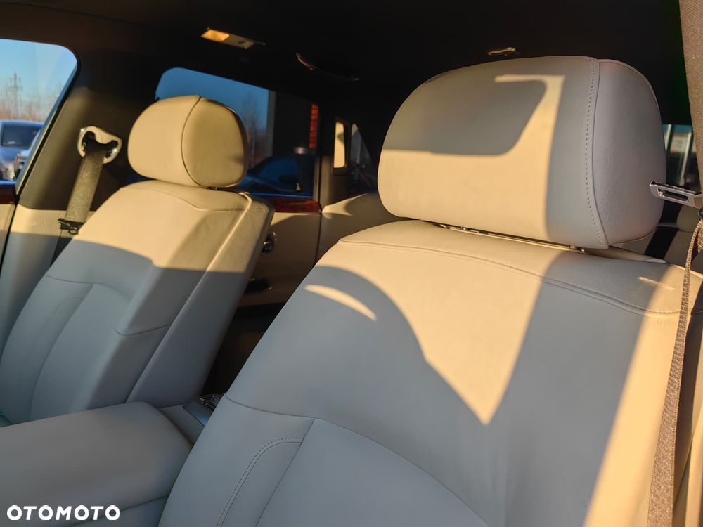 Rolls-Royce Ghost Standard - 22