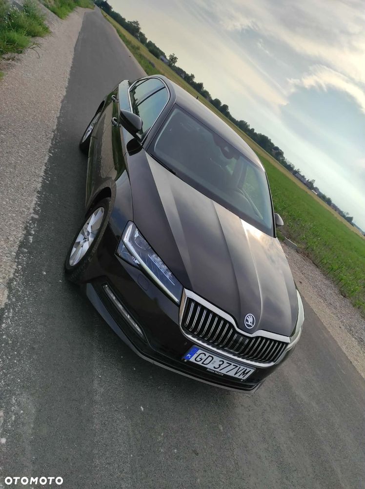 Skoda Superb 2.0 TDI Ambition DSG - 9