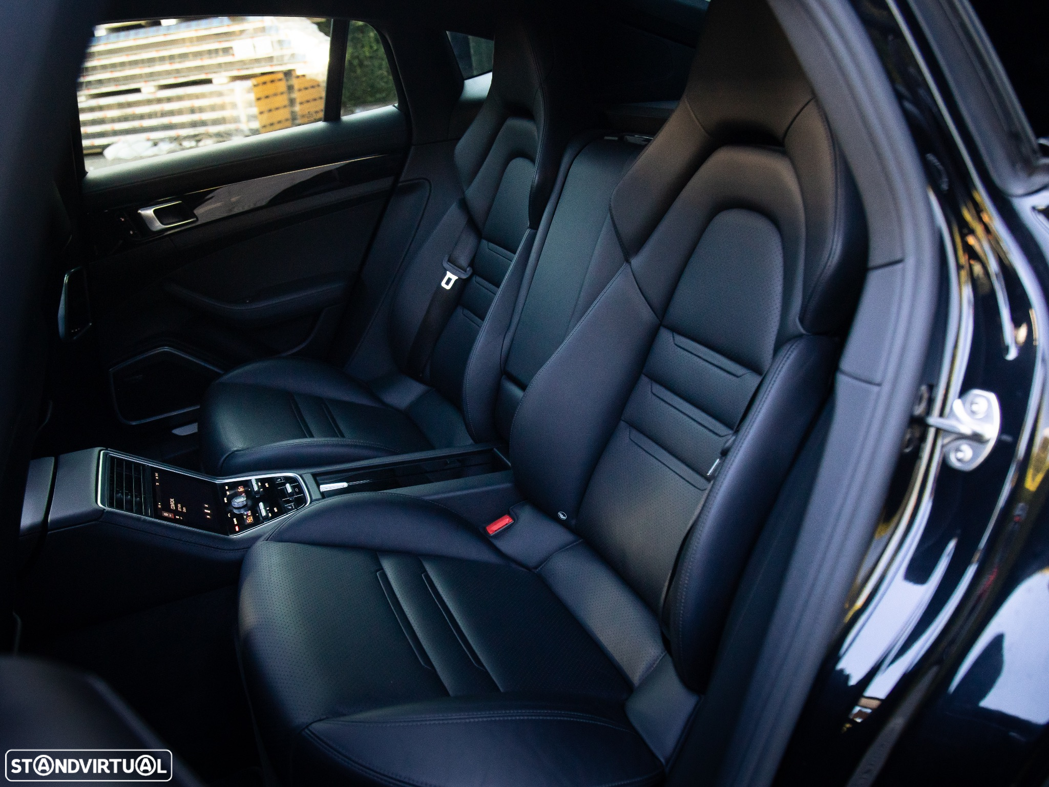 Porsche Panamera 4 E-Hybrid - 22