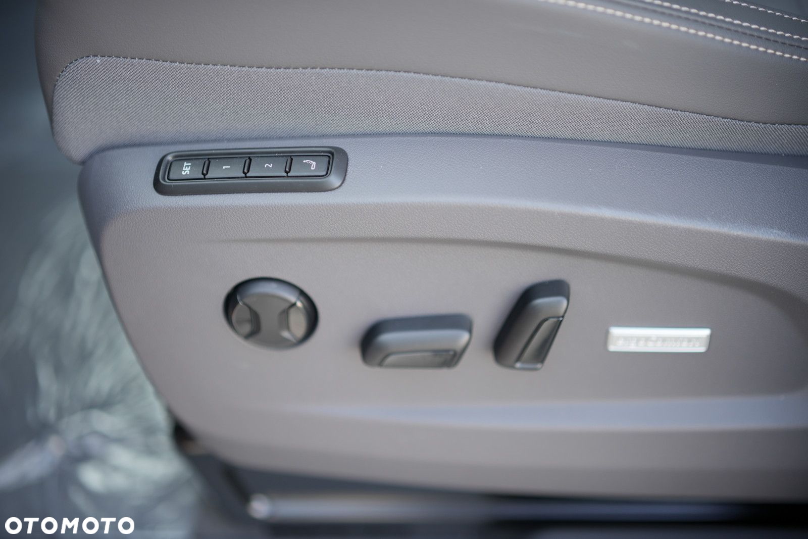Volkswagen Multivan - 13