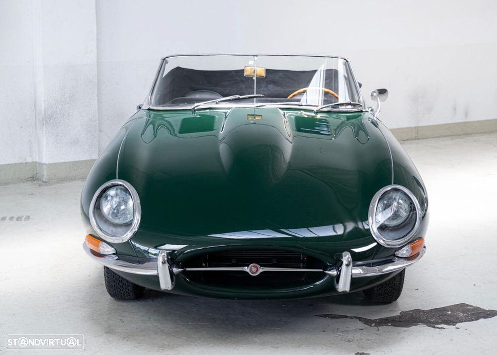 Jaguar E-Type - 3