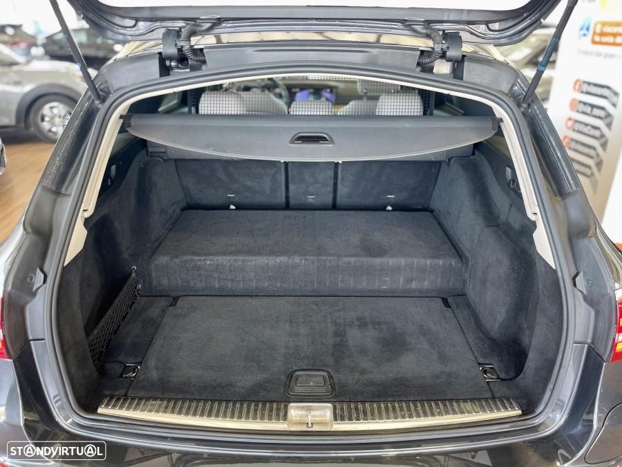 Mercedes-Benz E 300 de Exclusive Line - 40