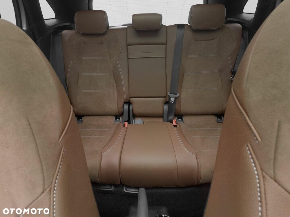Mercedes-Benz GLA 200 AMG Line - 12