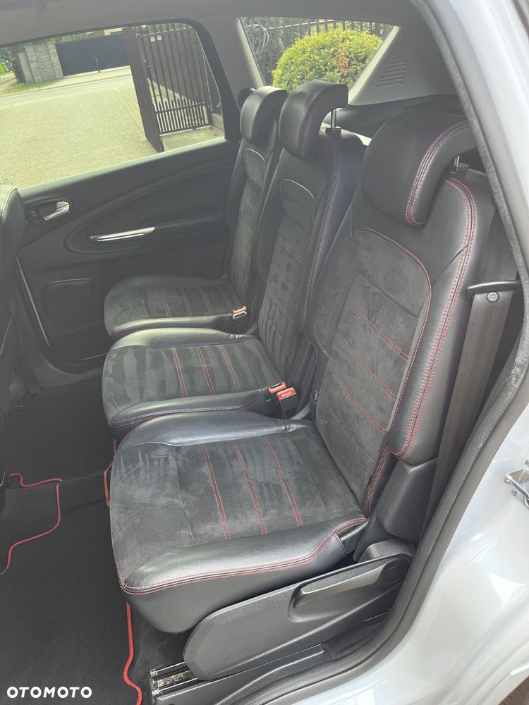 Ford S-Max 2.0 T Titanium - 12