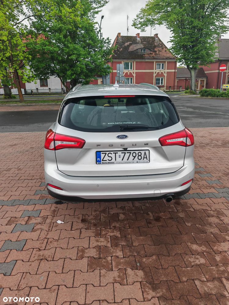 Ford Focus 2.0 EcoBlue Titanium - 4