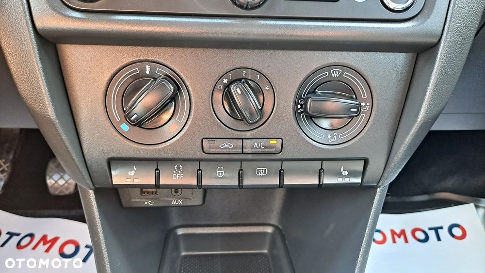 Skoda RAPID 1.6 TDI Edition - 34