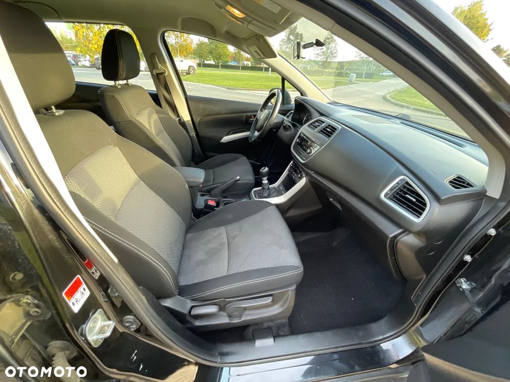 Suzuki SX4 S-Cross 1.6 DDiS 4x4 Comfort - 16