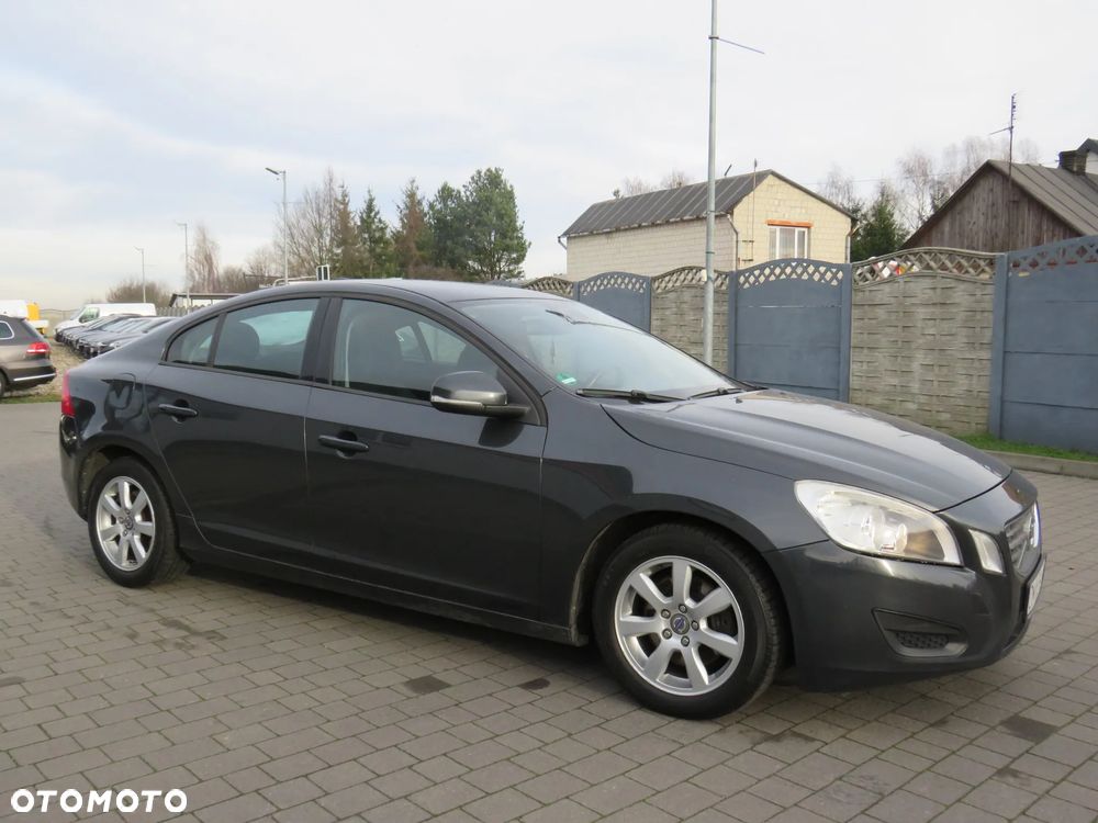 Volvo S60 D4 Edition - 11