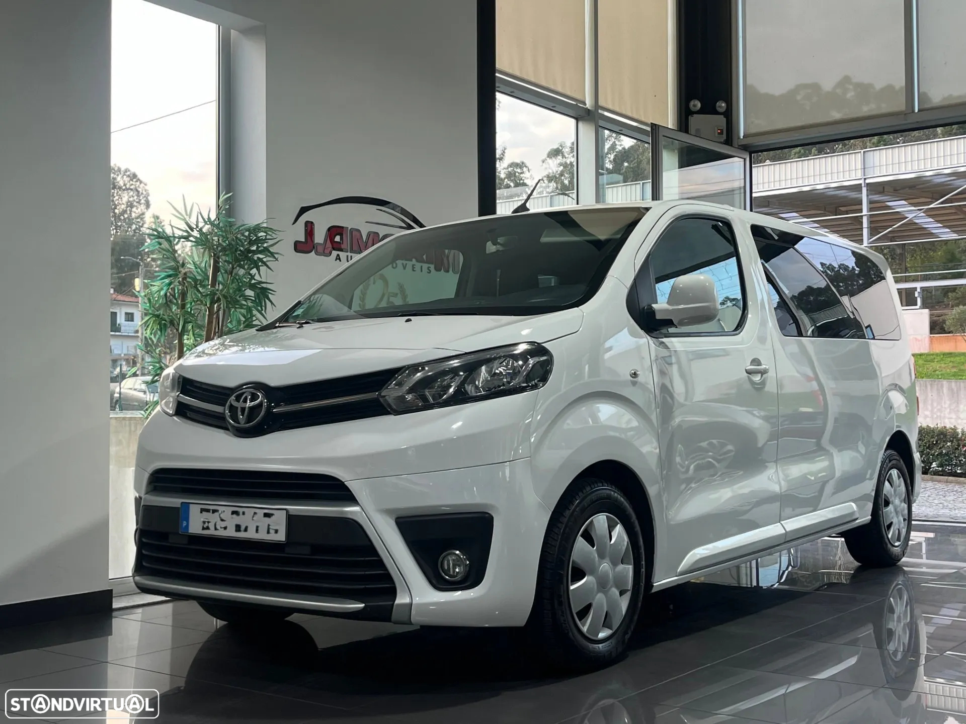 Toyota Proace Verso 1.5 D-4D L1 1.0T Exclusive 9L PDL - 4