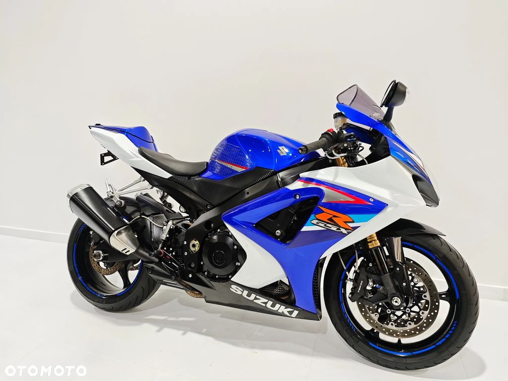 Suzuki GSX-R - 6