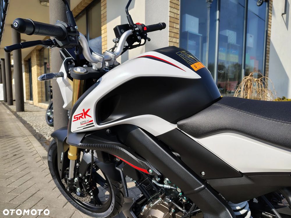 QJMOTOR SRK 125S - 20