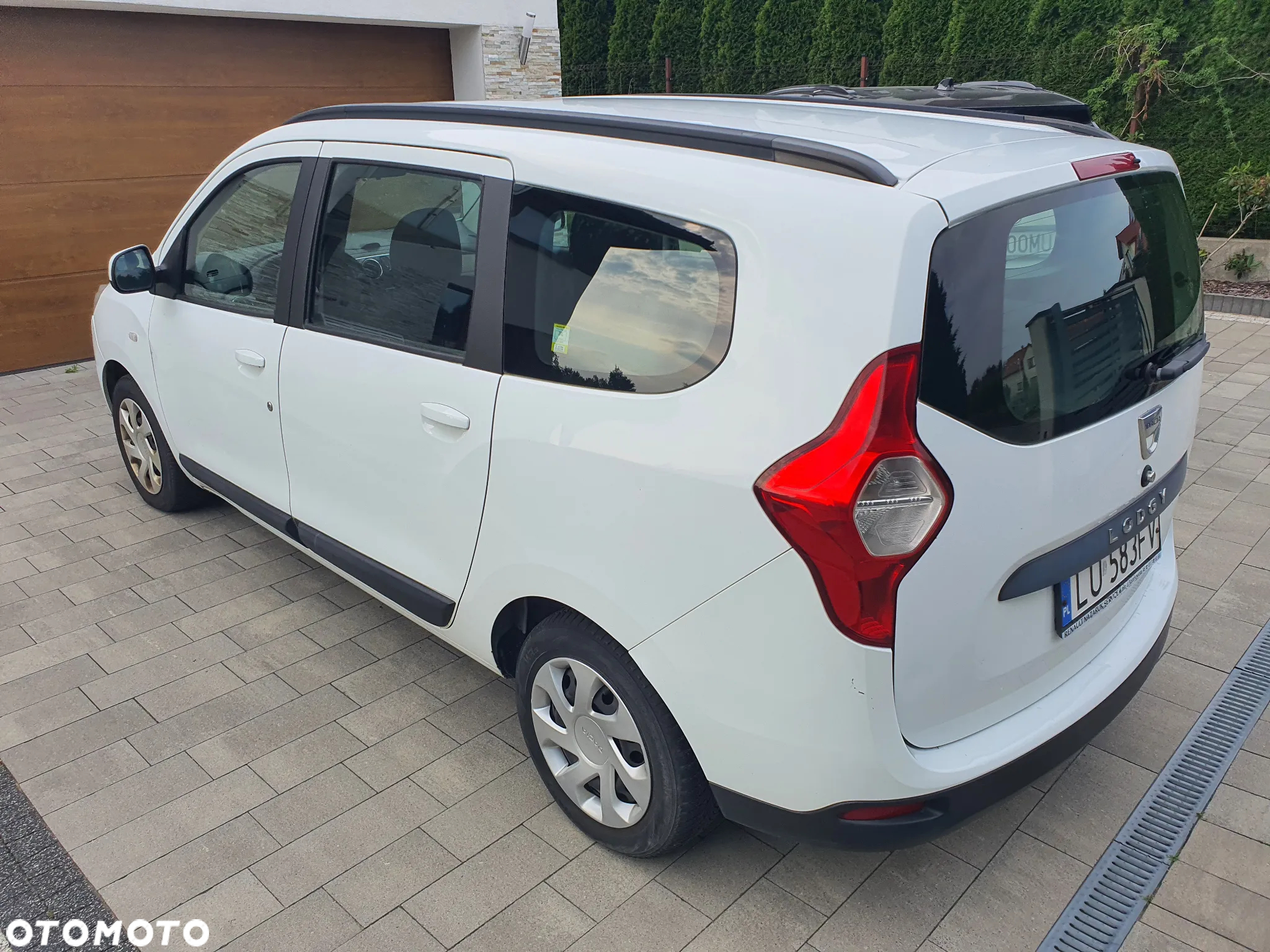 Dacia Lodgy 1.6 Laureate - 4