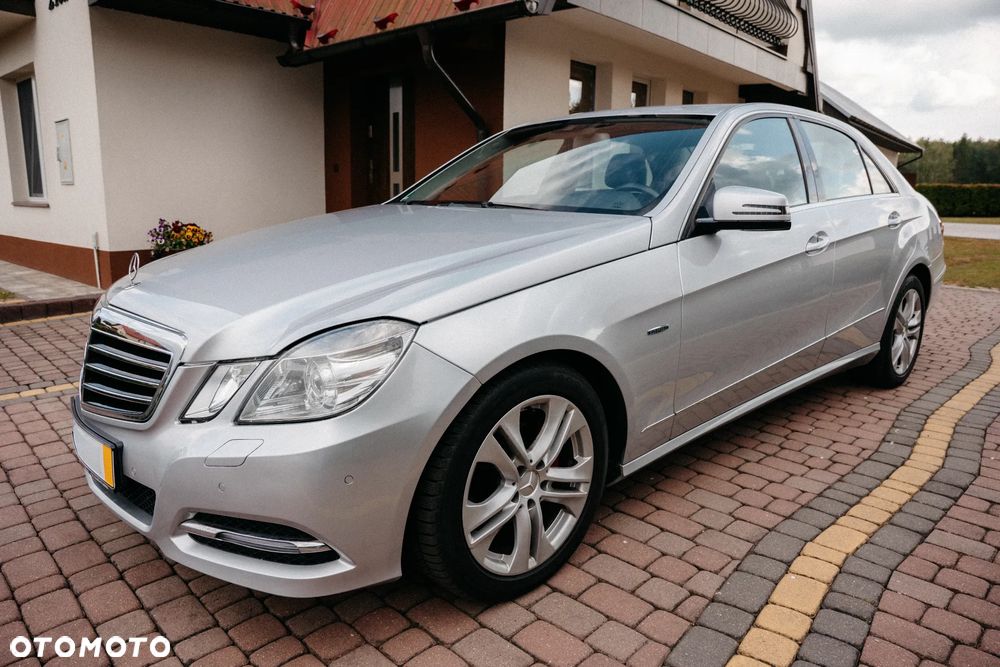 Mercedes-Benz Klasa E 200 CDI DPF BlueEFFICIENCY 7G-TRONIC Avantgarde - 1