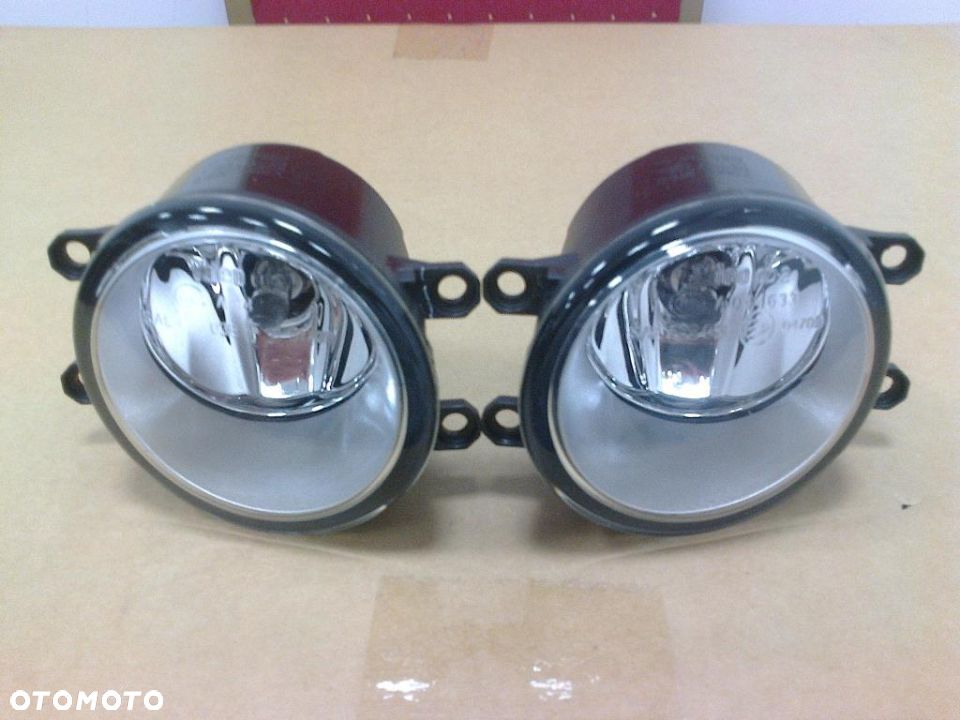 Toyota Yaris HB 2006 - 2009 Halogeny Nowe