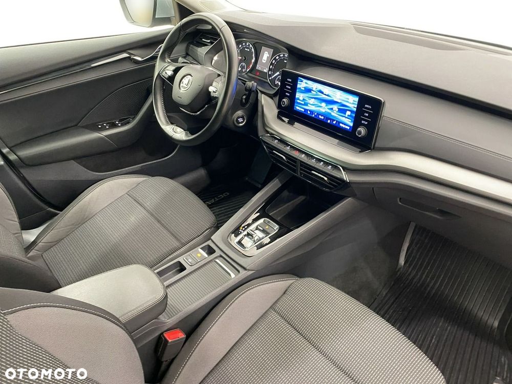 Skoda Octavia 2.0 TDI DSG Ambition - 15