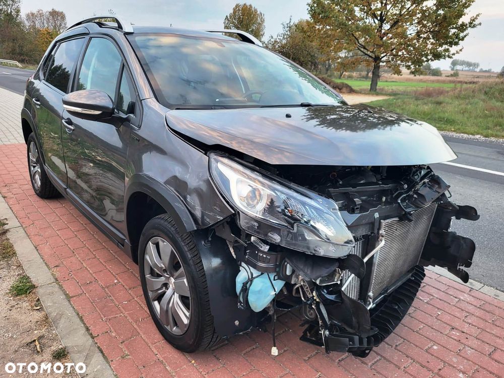 Peugeot 2008 1.5 BlueHDi Signature - 11