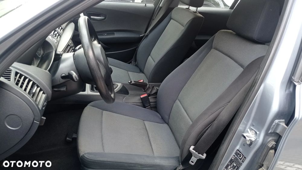 BMW Seria 1 116i - 34