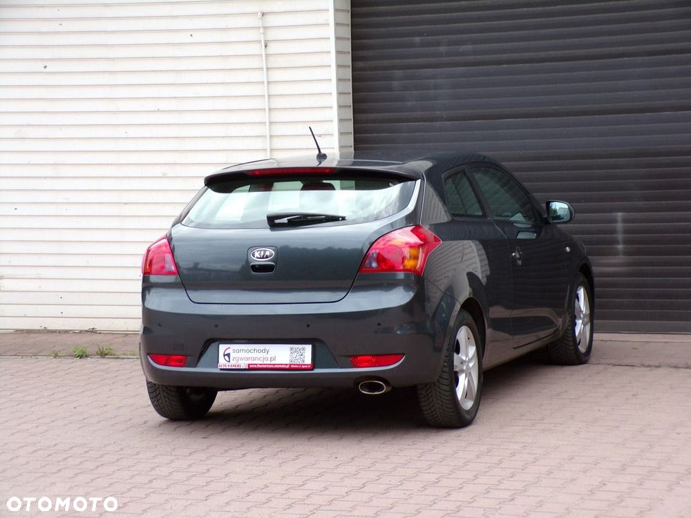 Kia ProCeed - 13
