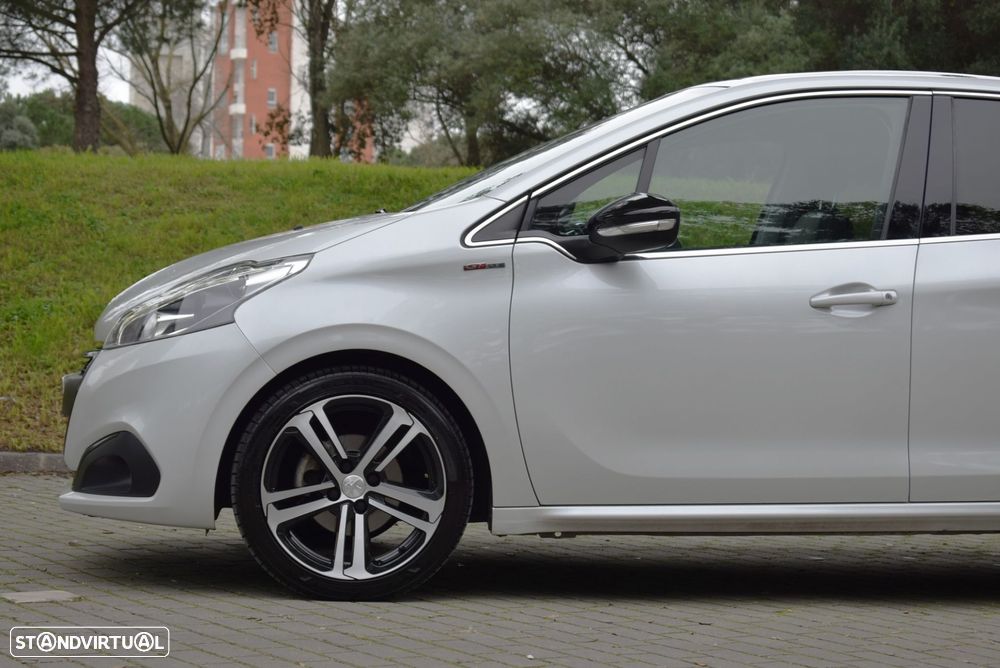 Peugeot 208 1.2 PureTech GT Line - 13