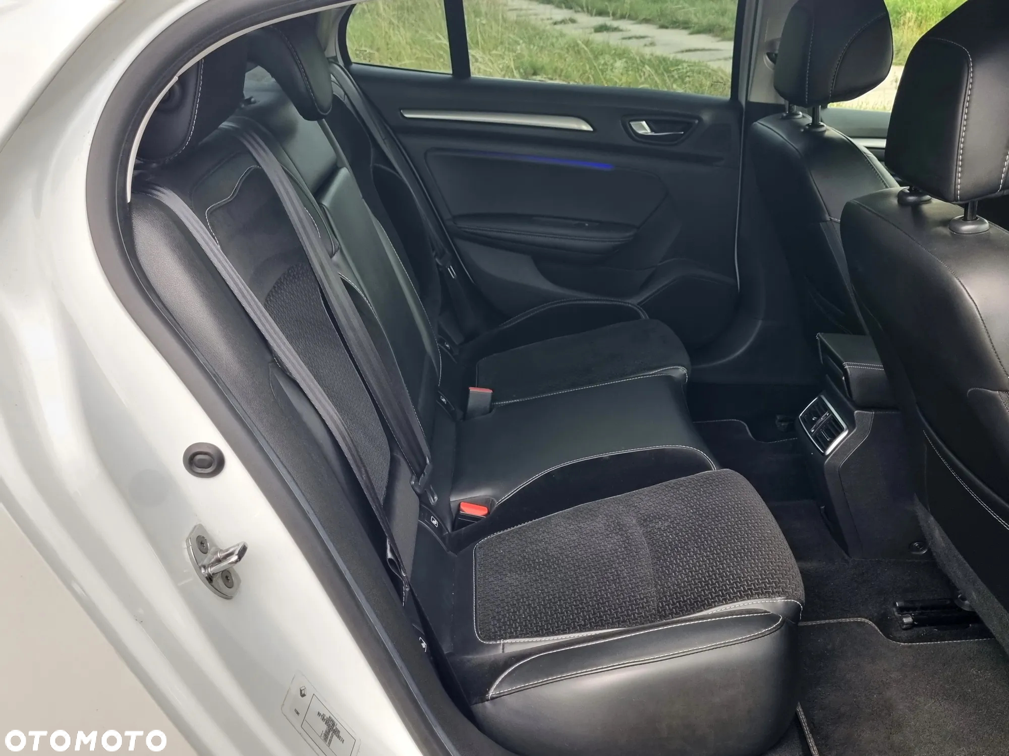 Renault Megane 1.6 SCe Intens - 28