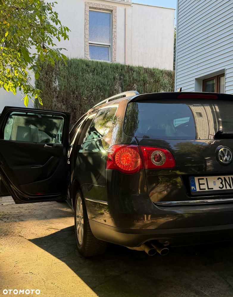 Volkswagen Passat 2.0 TDI Comfortline DSG - 20